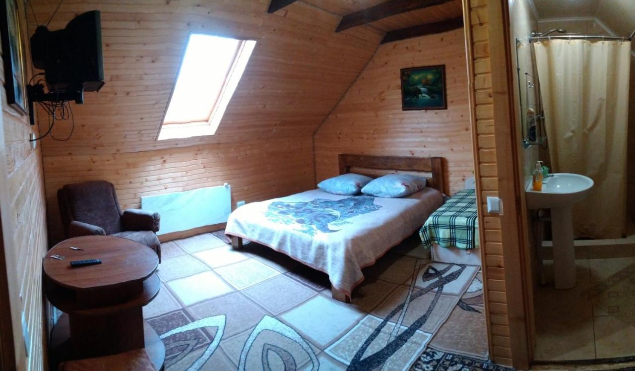 Під Лісом У Гіда Villa Jaremtje Exteriör bild